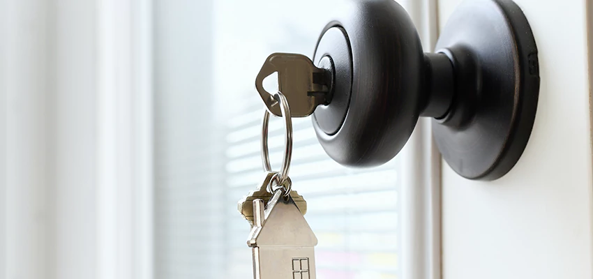 Bifold Door Knob Replacement in Palos Verdes Estates, California